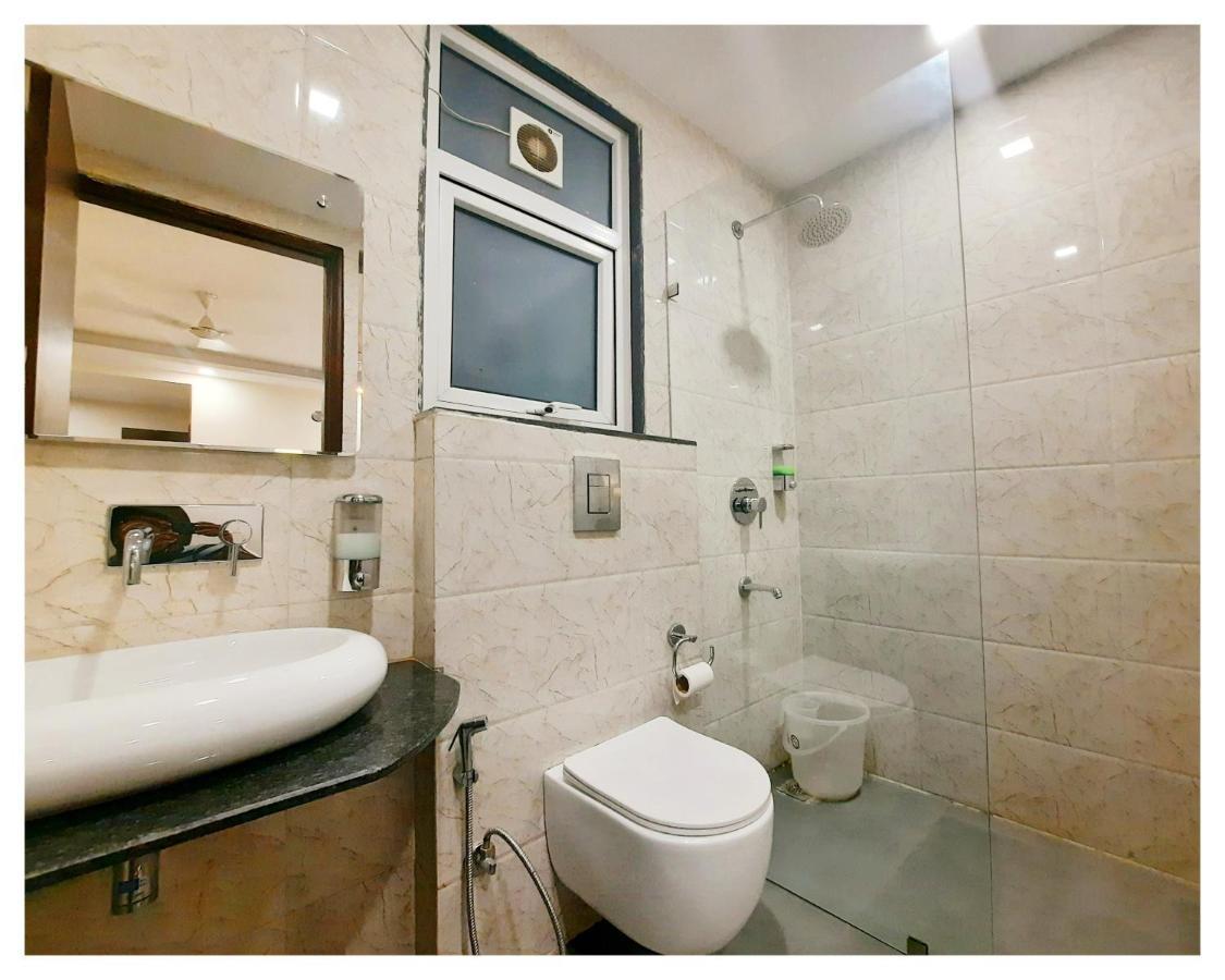 Qotel Hotel Church House Rohini Sector 15 Delhi  Extérieur photo