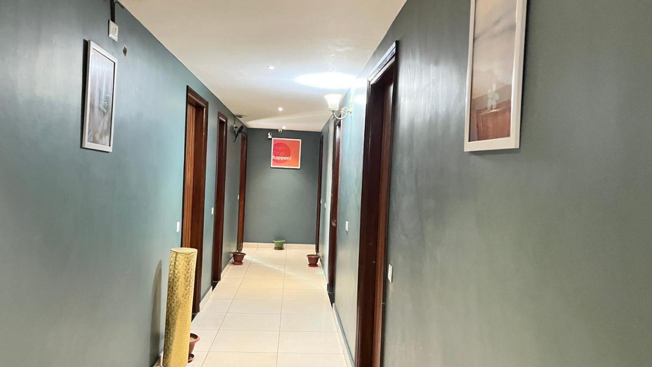 Qotel Hotel Church House Rohini Sector 15 Delhi  Extérieur photo
